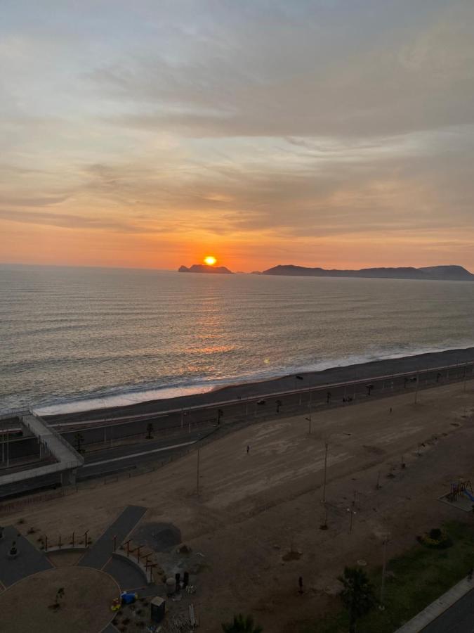 Pacific Ocean Penthouse Lima